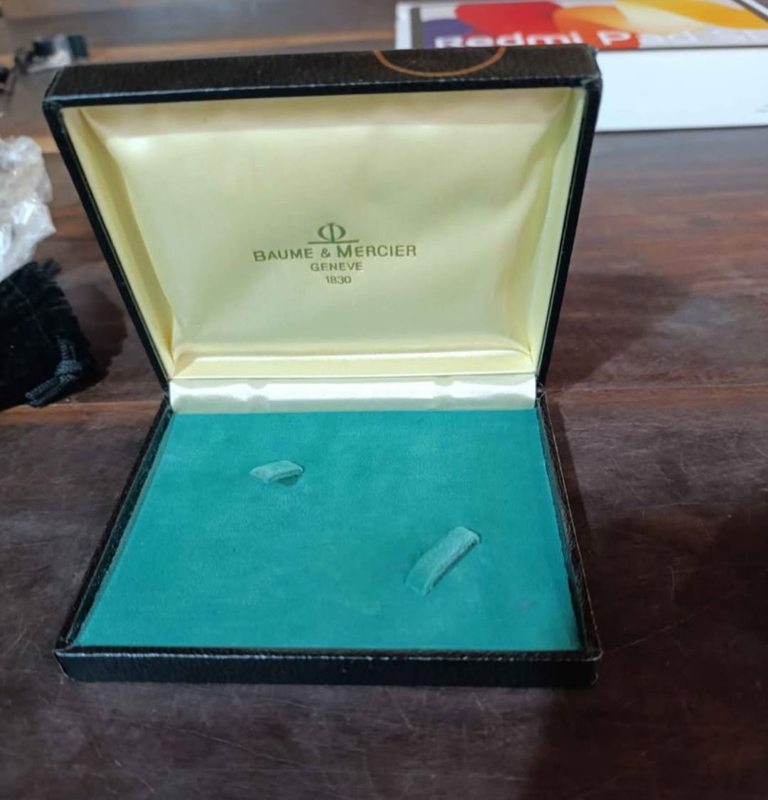 Caja Baume Mercier