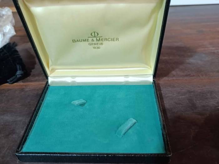 Caja Baume Mercier